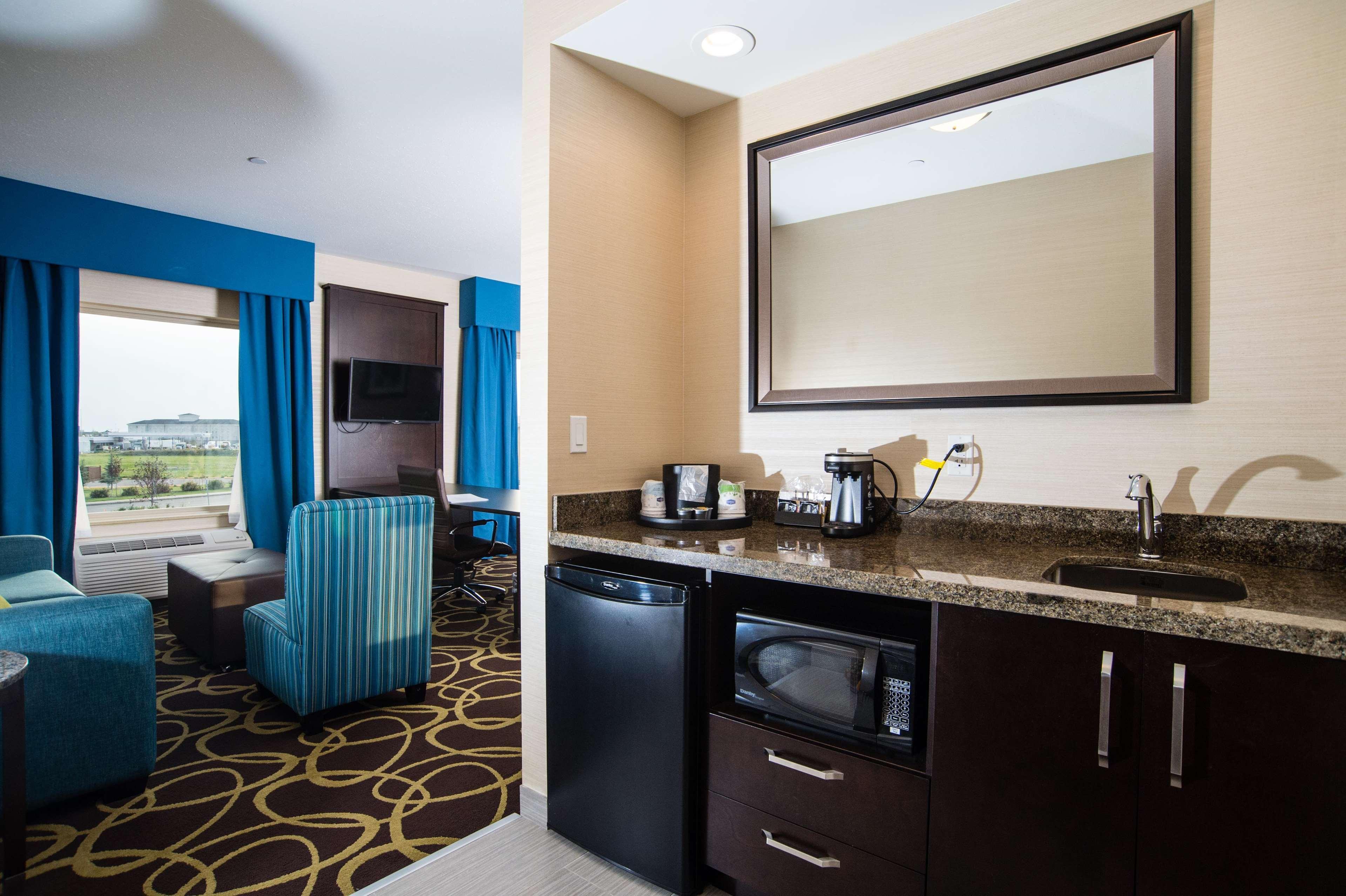 Hampton Inn & Suites East Gate Regina Ngoại thất bức ảnh