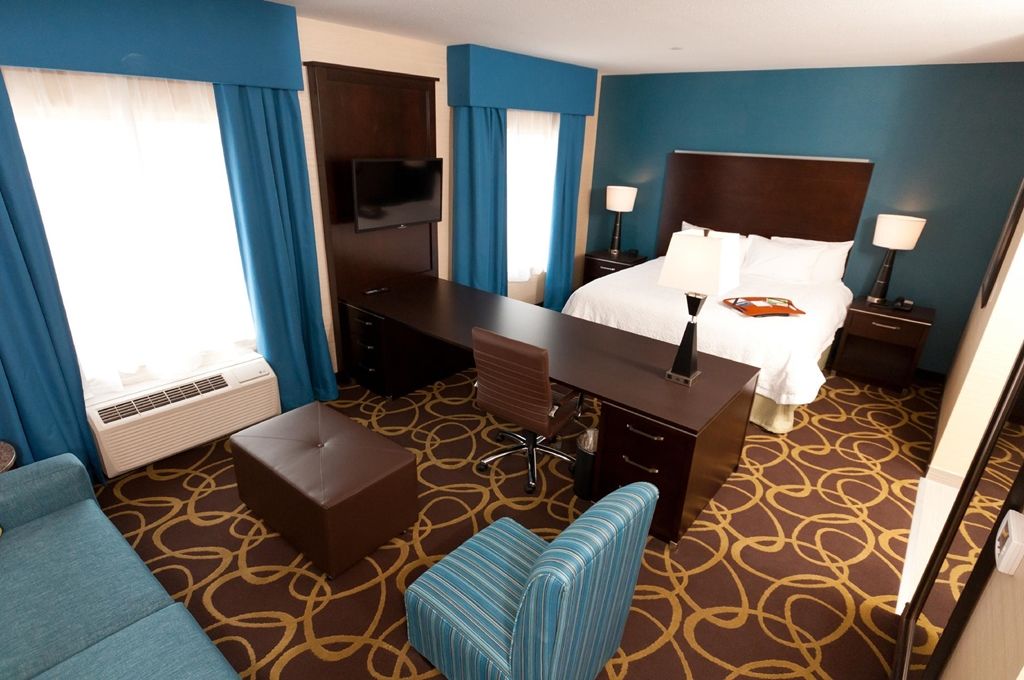 Hampton Inn & Suites East Gate Regina Phòng bức ảnh